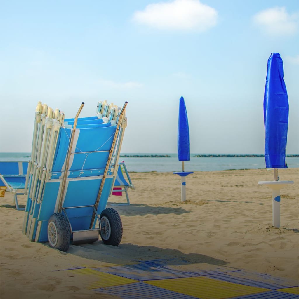 Enjoy beachside service for drinks, beach setup and activities.